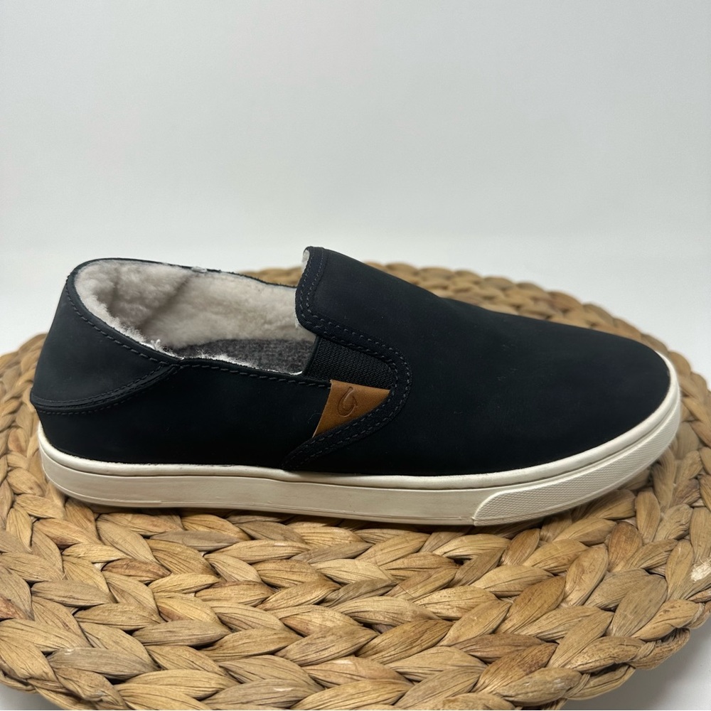 OLUKAI Pehuea Heu Genuine Shearling Slip-On Sneaker Lava Rock Leather Size 6